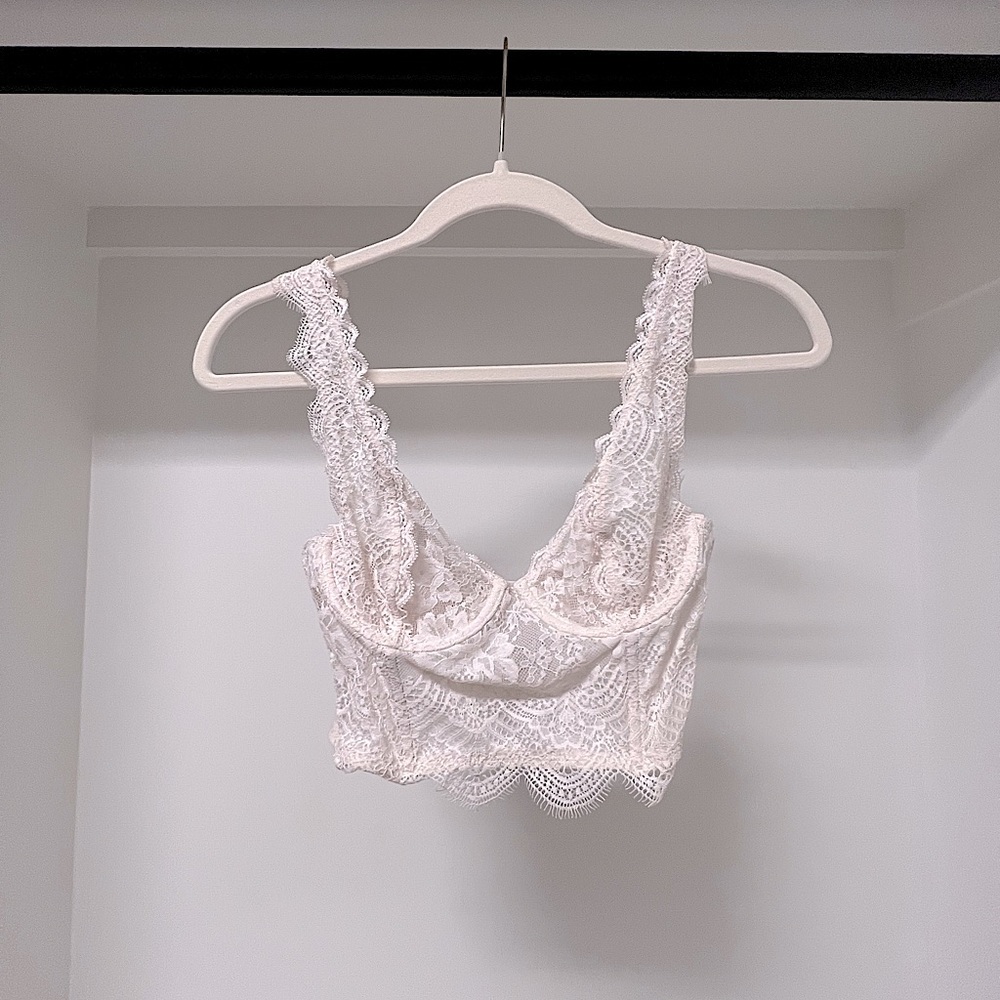 White Crochet Lace Bralette Victoria Secret 34B